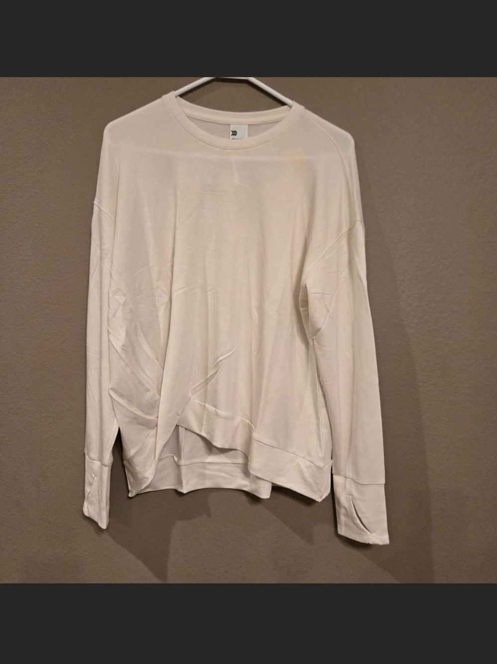 all in motion Off-White Twist Crewneck Sweatshirt Size Medium, NWT